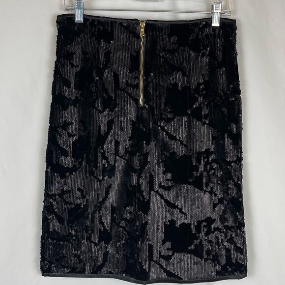 Romeo & Juliet Couture Black Velvet Sequined Y2K  WhimsiGoth Skirt NWOT Size M - Picture 4 of 11